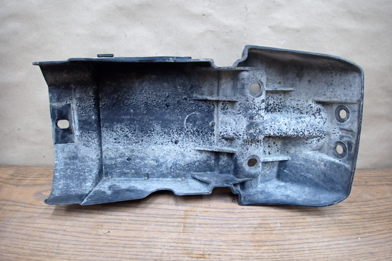 1985 HONDA MAGNA VF500C REAR FENDER SPLASH GUARD | eBay