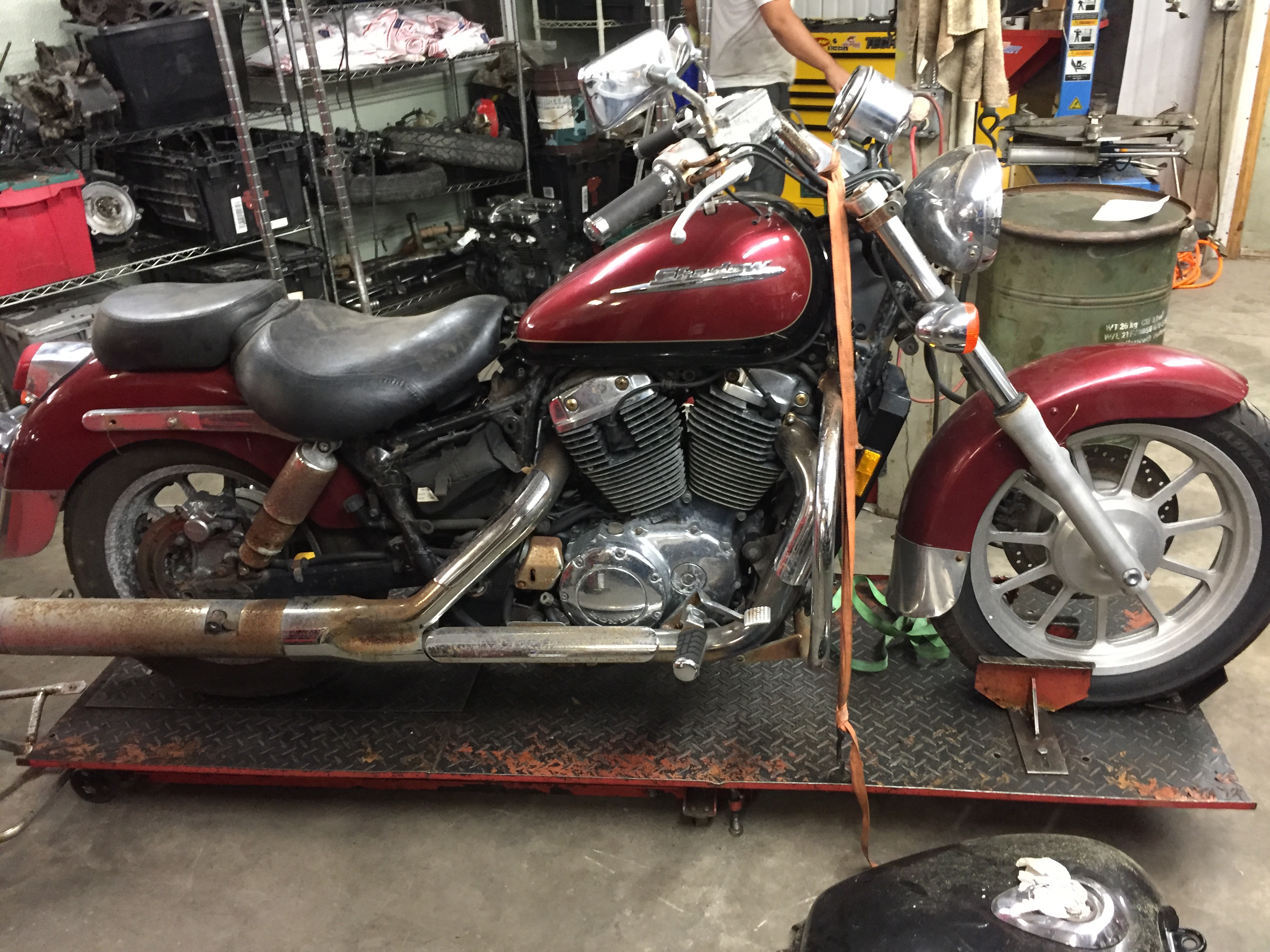 1998 HONDA SHADOW VT1100T REAR WHEEL TIRE PACKAGE 170/70/B16M/C 75H