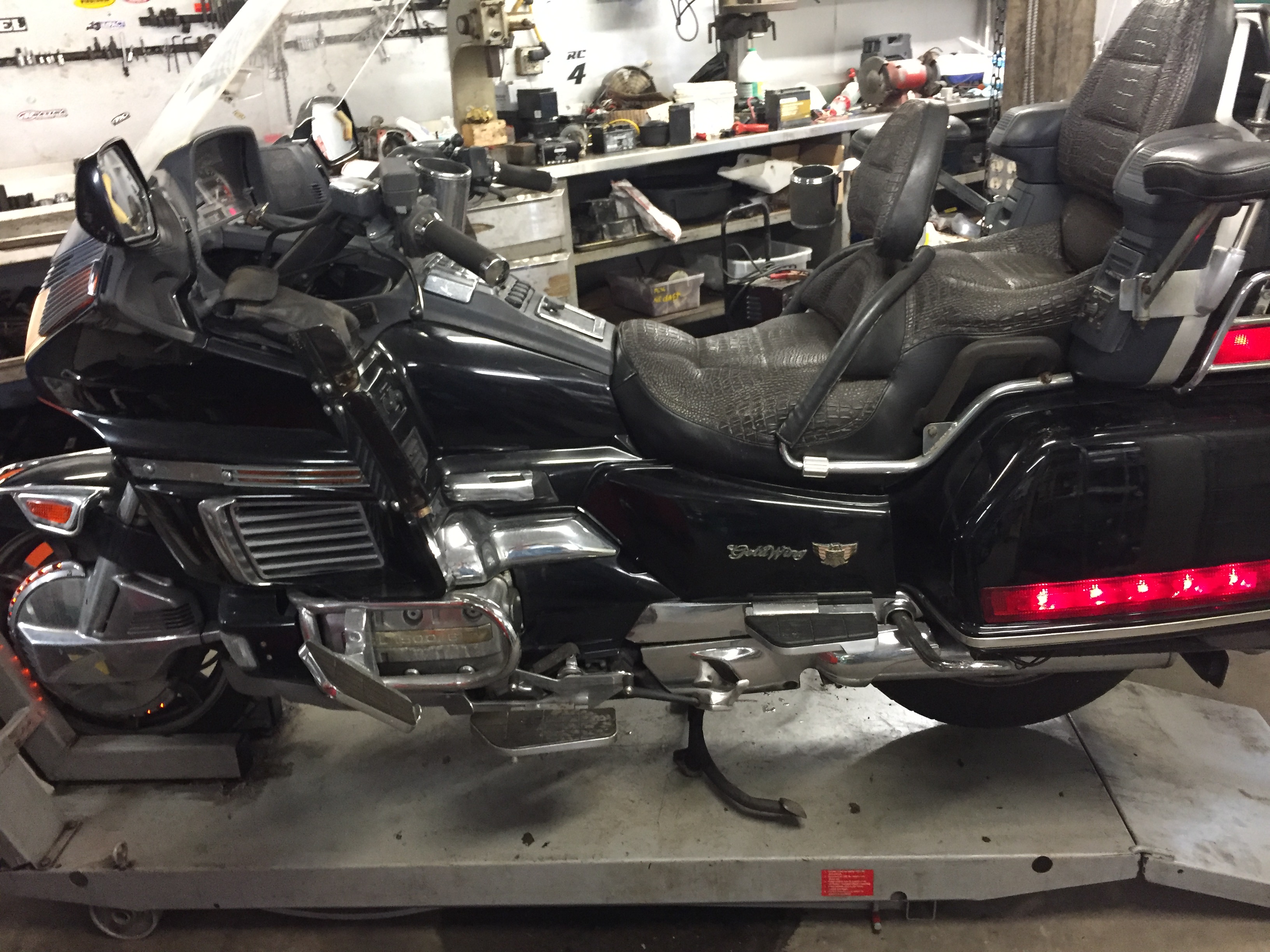 1991 HONDA GOLDWING GL 1500 FRONT CHROME FORK COVER | eBay