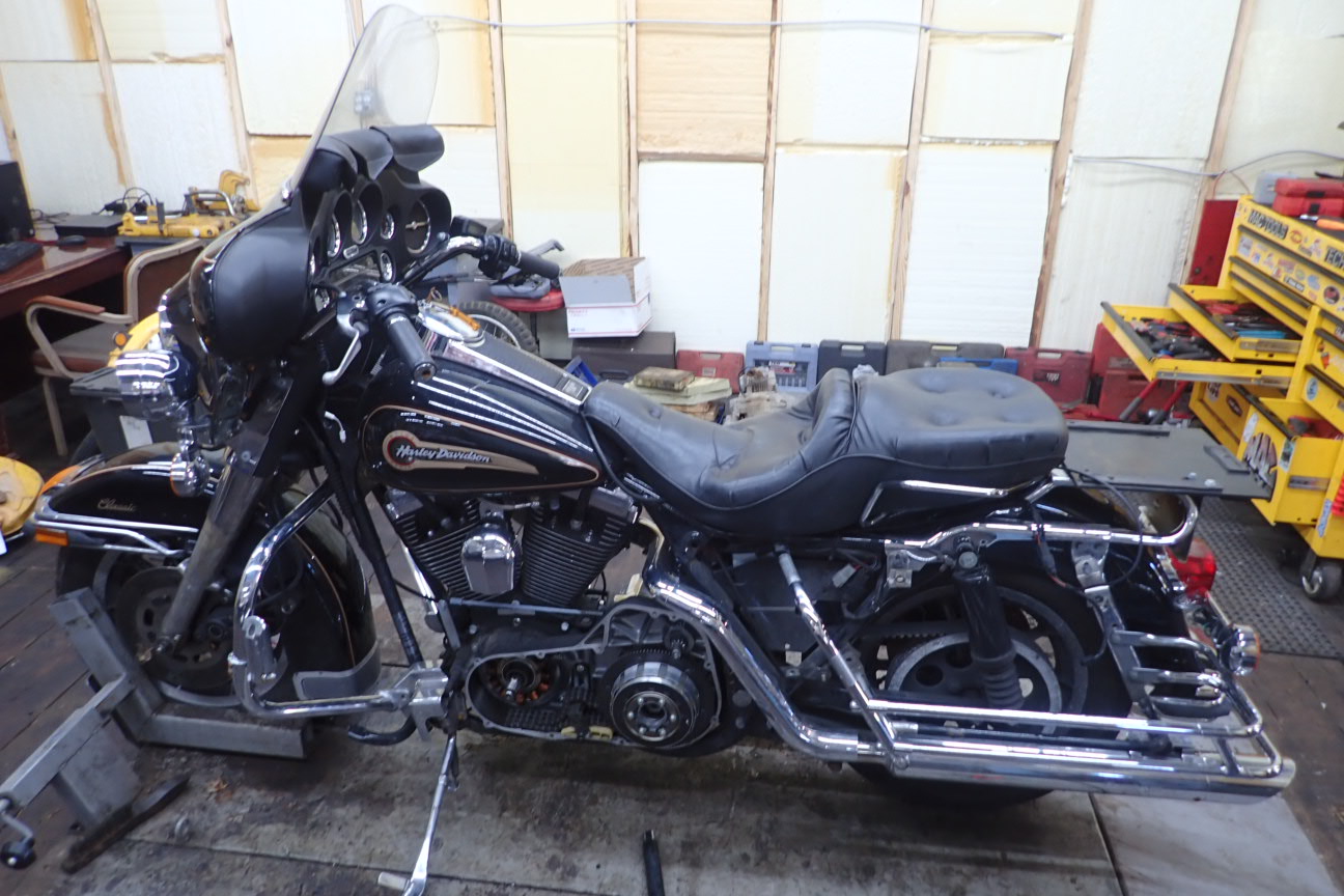 1996 HARLEY-DAVIDSON ELECTRA GLIDE CLASSIC SADDLEBAG SUPPORT